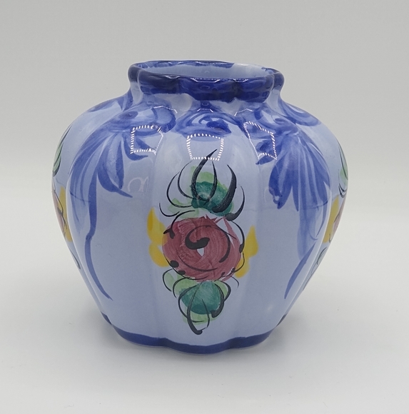 Vintage Portugal Alcobaca Style Hand Painted Floral Rose Vase Signed, 4.25" Tall - Picture 3 of 9